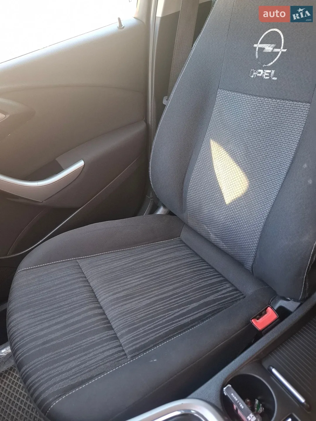 2011 Opel Astra - мініатюра 10