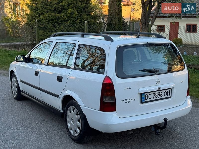 Универсал Opel Astra 1999 в Стрые