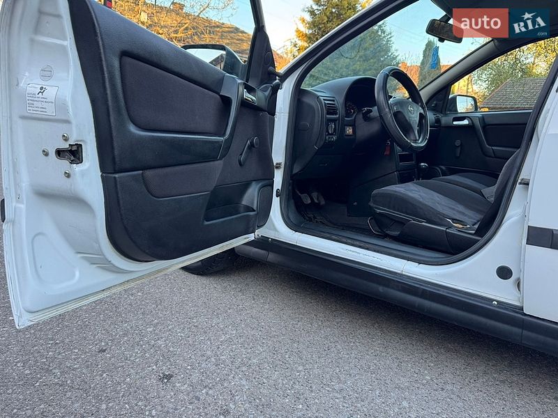 Универсал Opel Astra 1999 в Стрые