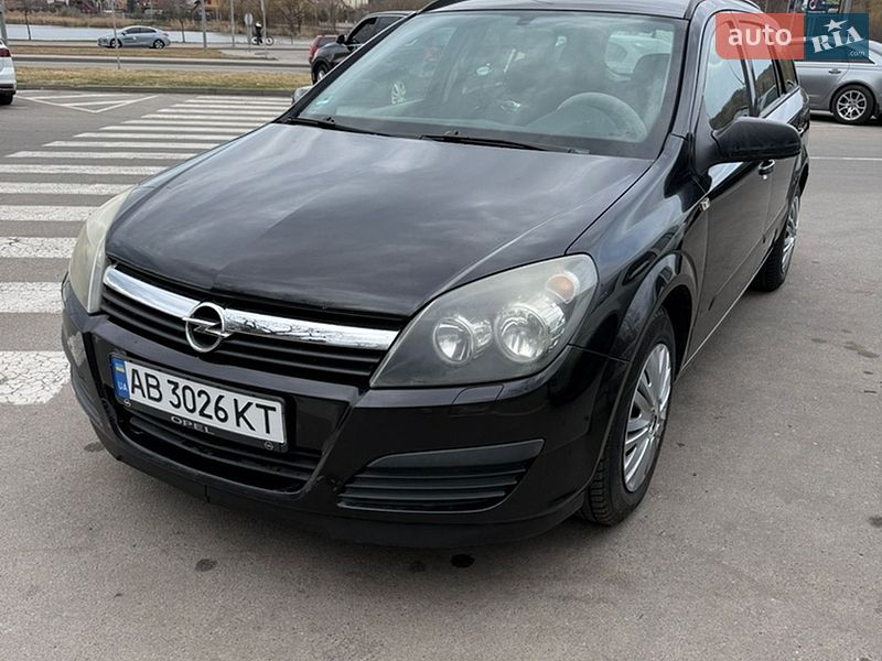 Универсал Opel Astra 2006 в Могилев-Подольске