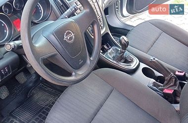 Универсал Opel Astra 2013 в Мукачево