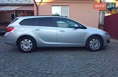 Универсал Opel Astra 2013 в Мукачево