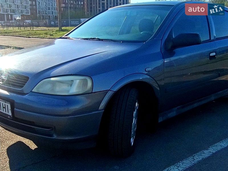 Седан Opel Astra 2008 в Киеве