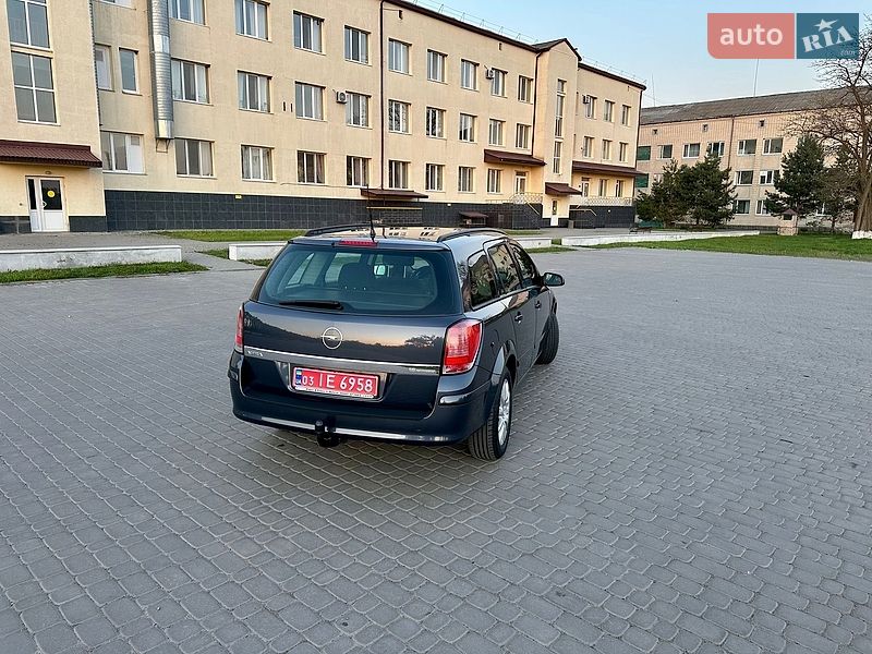Универсал Opel Astra 2007 в Теплике