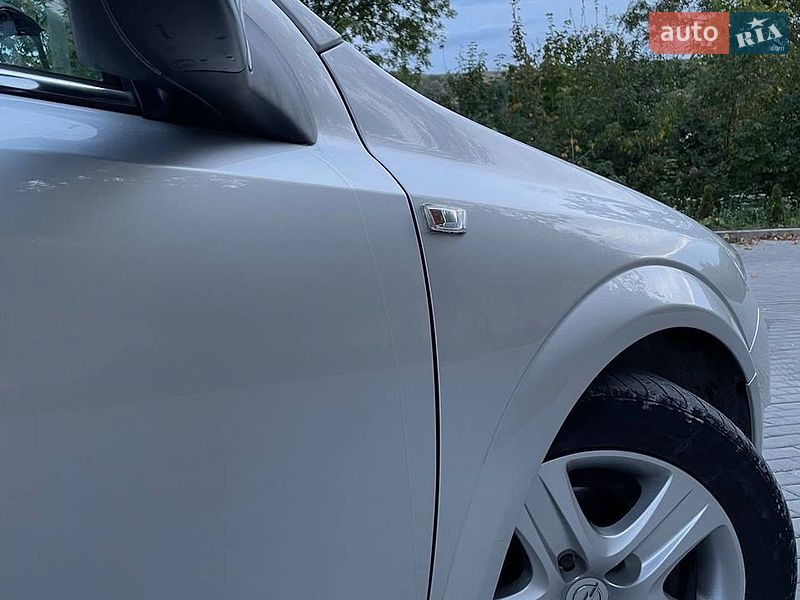 Универсал Opel Astra 2009 в Вишневце