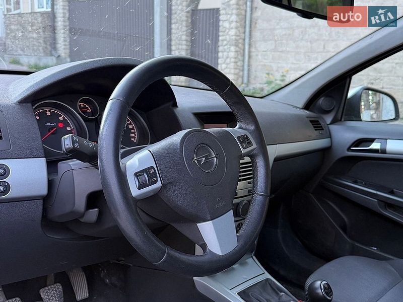 Универсал Opel Astra 2009 в Вишневце