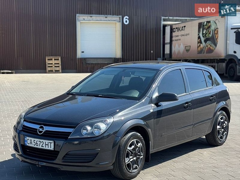 Хэтчбек Opel Astra 2006 в Черкассах