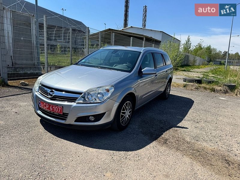 Универсал Opel Astra 2008 в Львове
