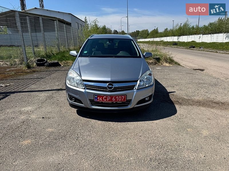 Универсал Opel Astra 2008 в Львове