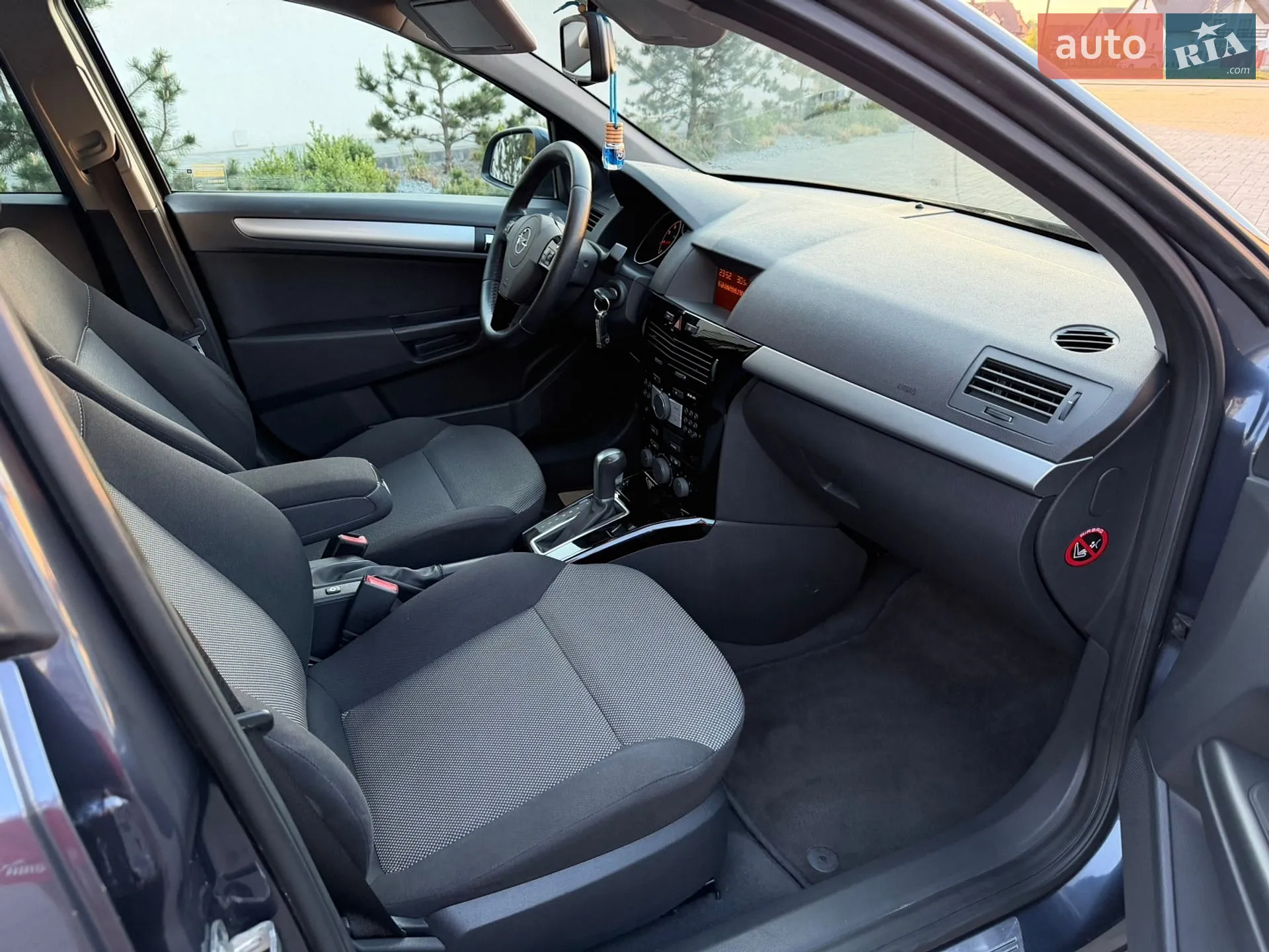 2010 Opel Astra - мініатюра 67