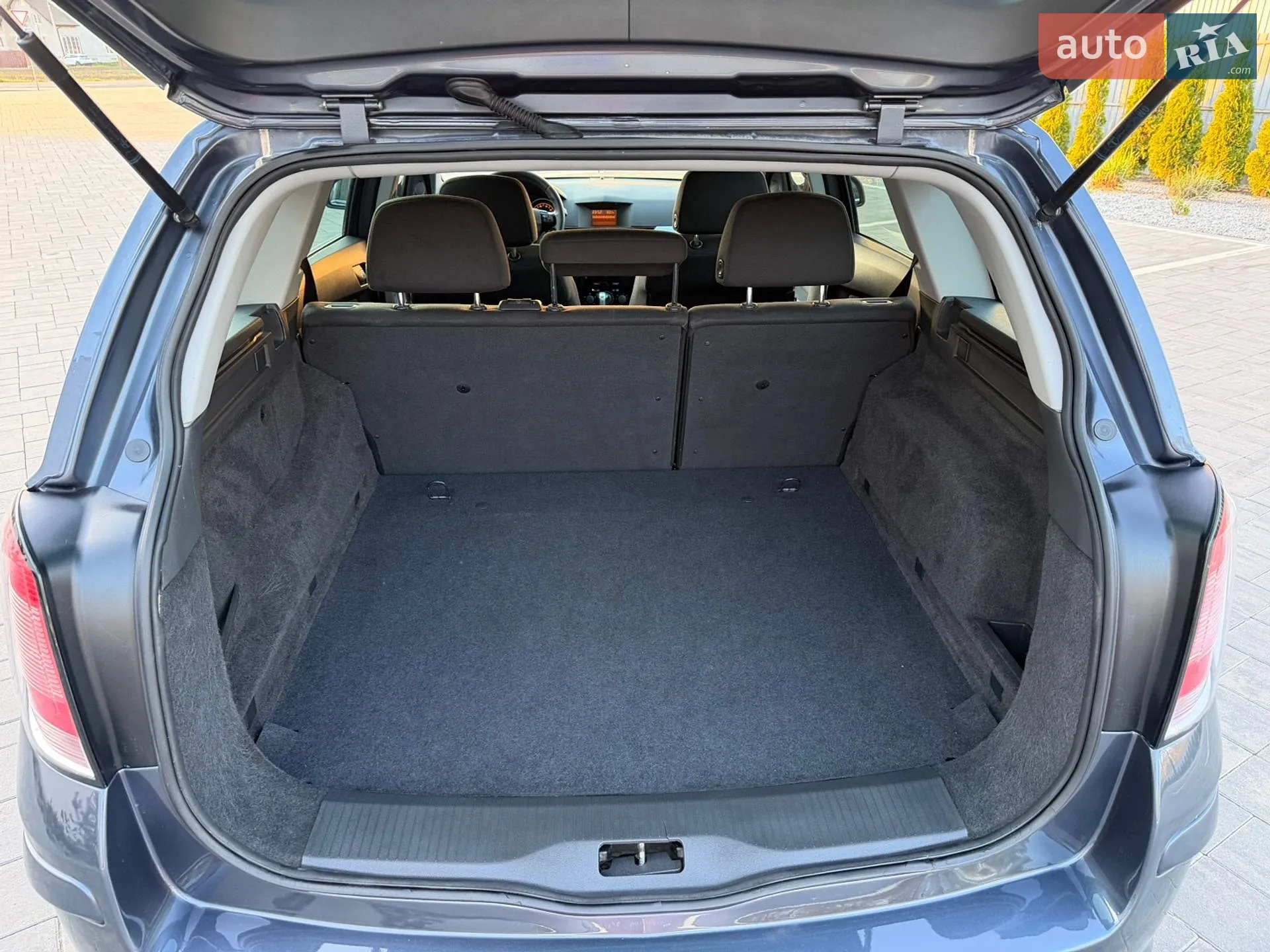 2010 Opel Astra - мініатюра 70