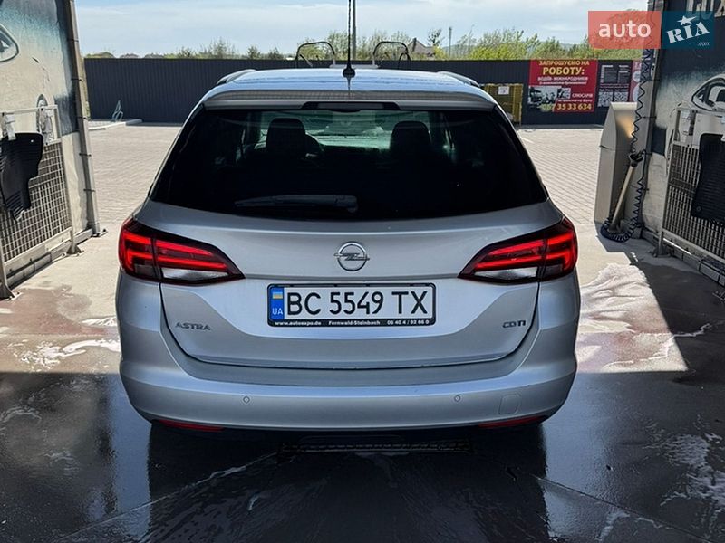 Универсал Opel Astra 2018 в Жовкве
