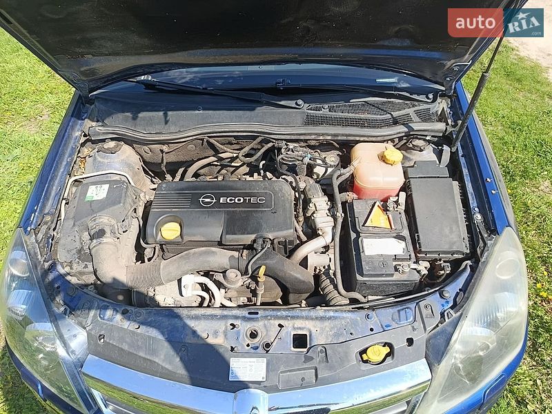 Универсал Opel Astra 2008 в Глухове