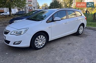 Универсал Opel Astra 2011 в Дрогобыче