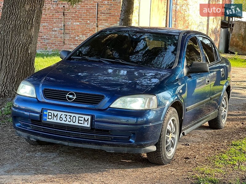 Седан Opel Astra 2004 в Лебедине