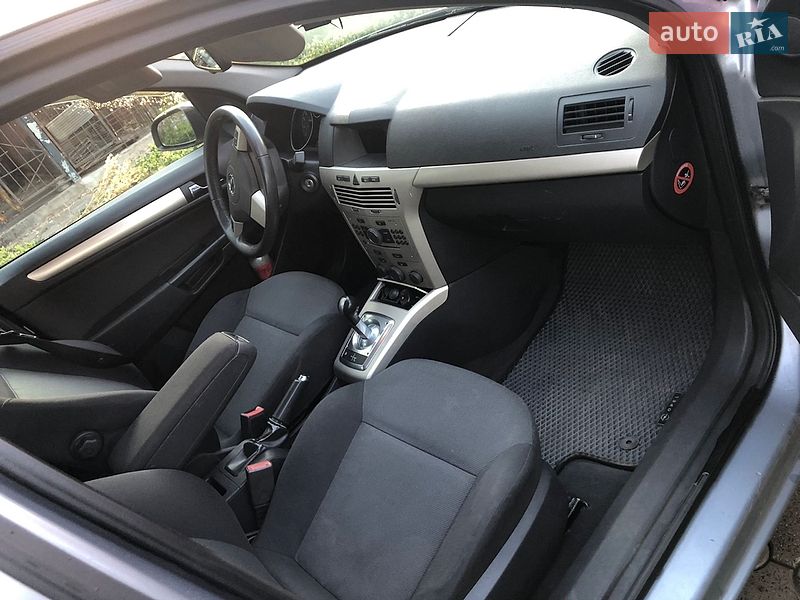 Универсал Opel Astra 2007 в Луцке