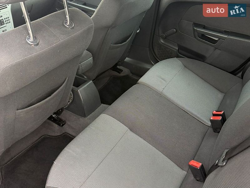 Универсал Opel Astra 2008 в Луцке