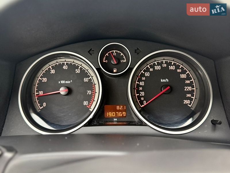Универсал Opel Astra 2008 в Луцке