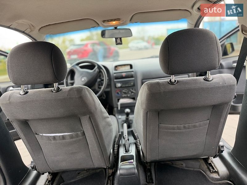 Седан Opel Astra 2003 в Киеве