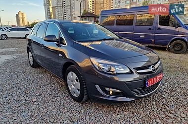 Универсал Opel Astra 2013 в Киеве