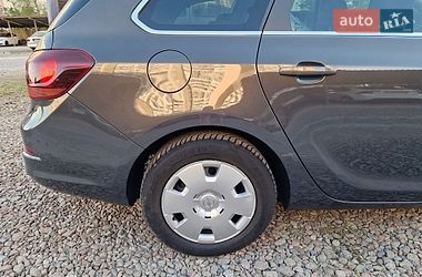 Универсал Opel Astra 2013 в Киеве