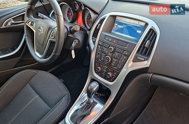 Универсал Opel Astra 2013 в Киеве