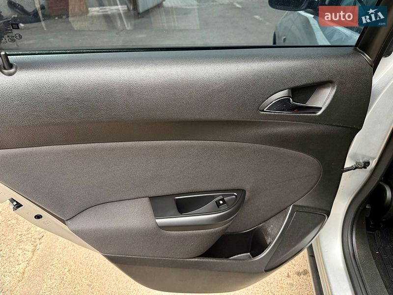 Универсал Opel Astra 2012 в Ровно