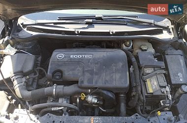 Универсал Opel Astra 2014 в Киеве