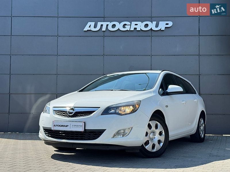 Универсал Opel Astra 2012 в Одессе