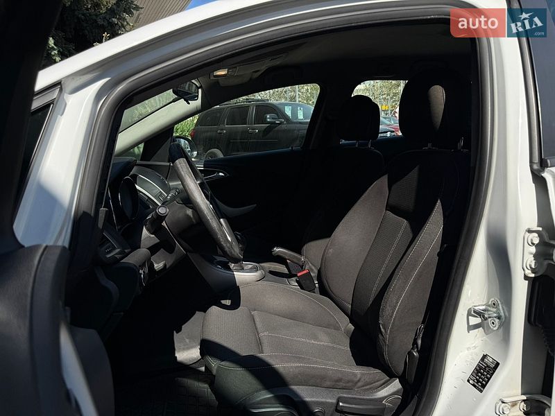 Универсал Opel Astra 2012 в Одессе