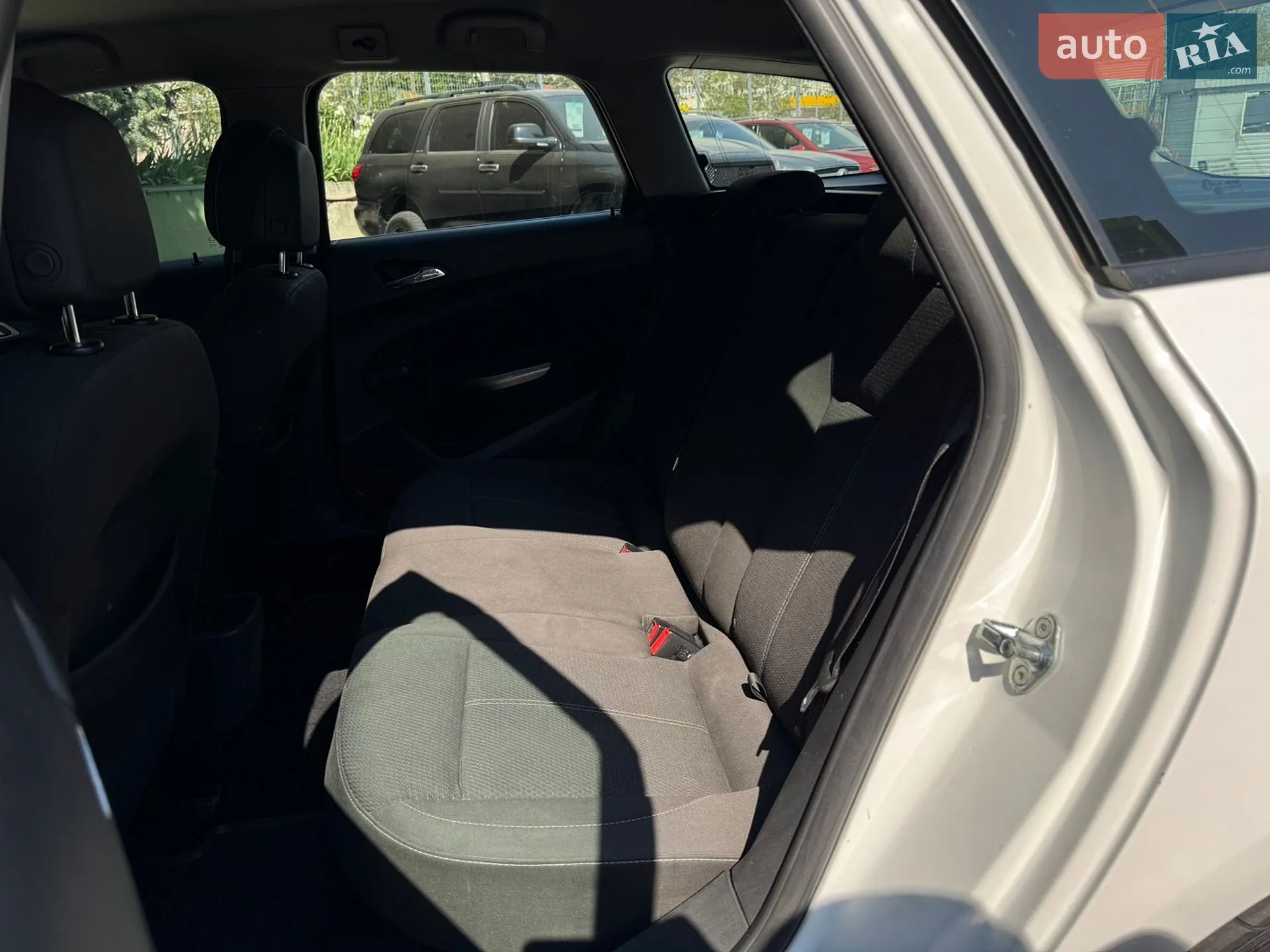 2012 Opel Astra - мініатюра 21
