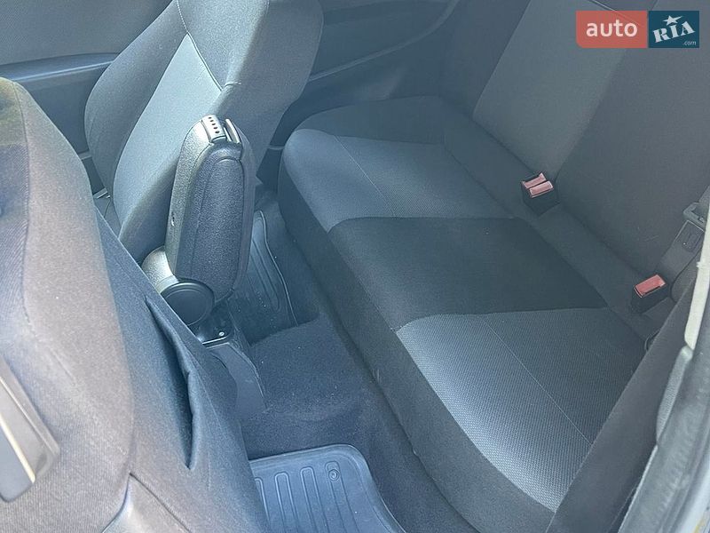 Хэтчбек Opel Astra 2006 в Харькове