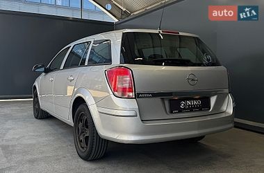 Универсал Opel Astra 2012 в Киеве