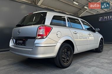 Универсал Opel Astra 2012 в Киеве