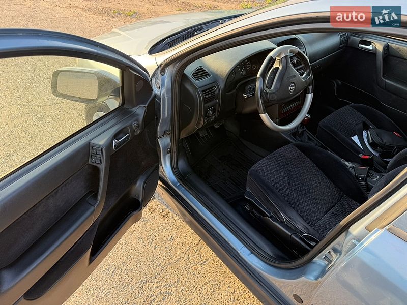 Седан Opel Astra 2007 в Одессе