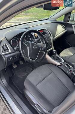 Универсал Opel Astra 2011 в Белой Церкви