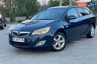 Универсал Opel Astra 2012 в Турке