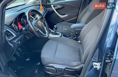 Универсал Opel Astra 2012 в Турке