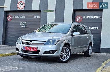 Універсал Opel Astra 2009 в Львові