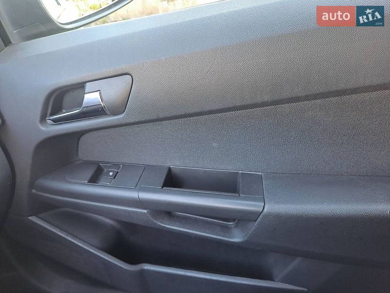 Універсал Opel Astra 2009 в Решетилівці