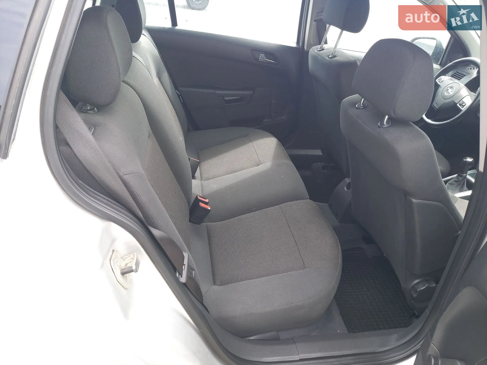 2010 Opel Astra - мініатюра 9