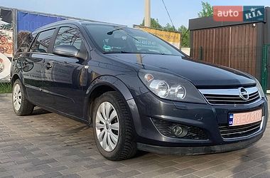 Универсал Opel Astra 2009 в Лубнах