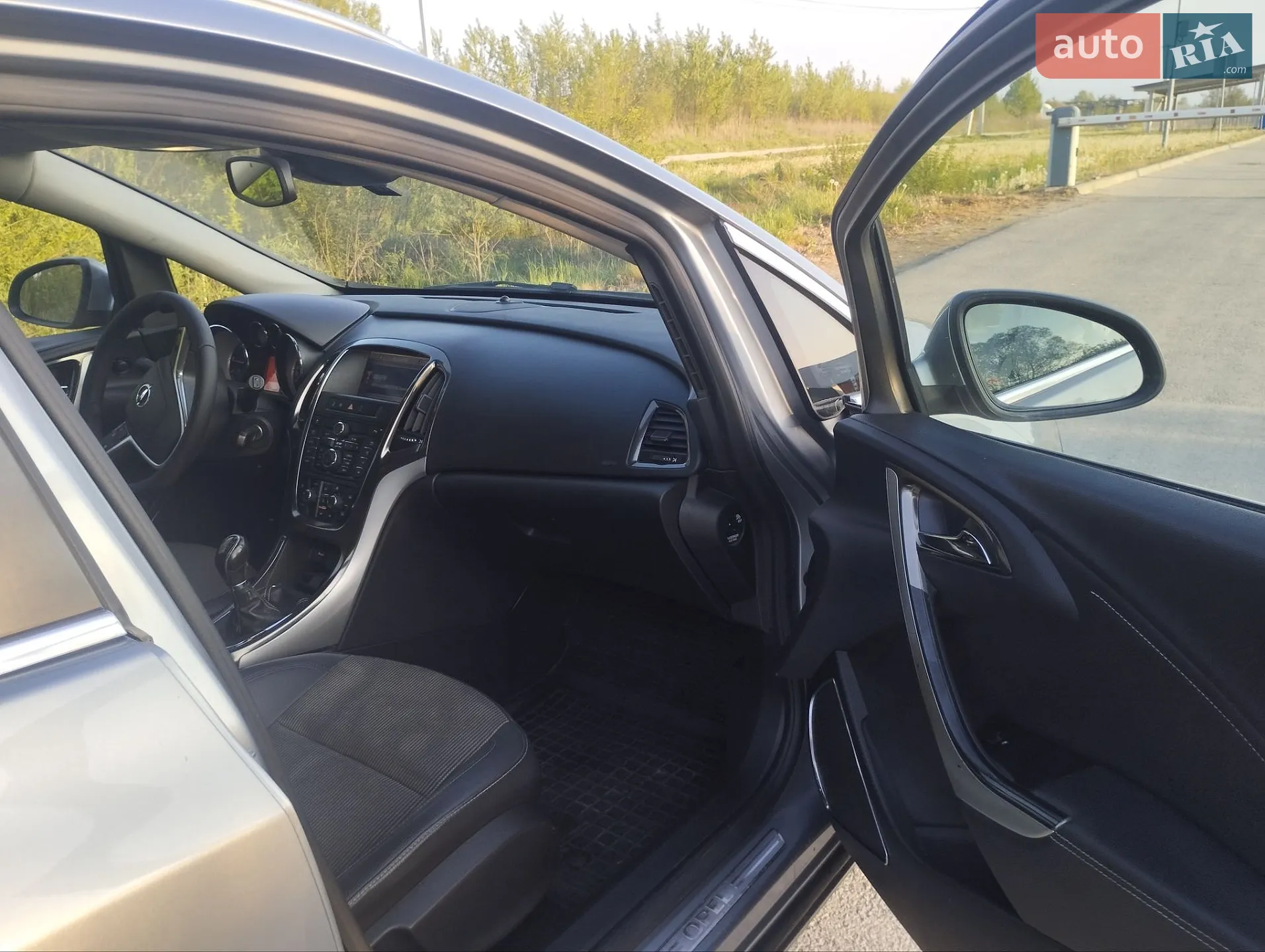2010 Opel Astra - мініатюра 26
