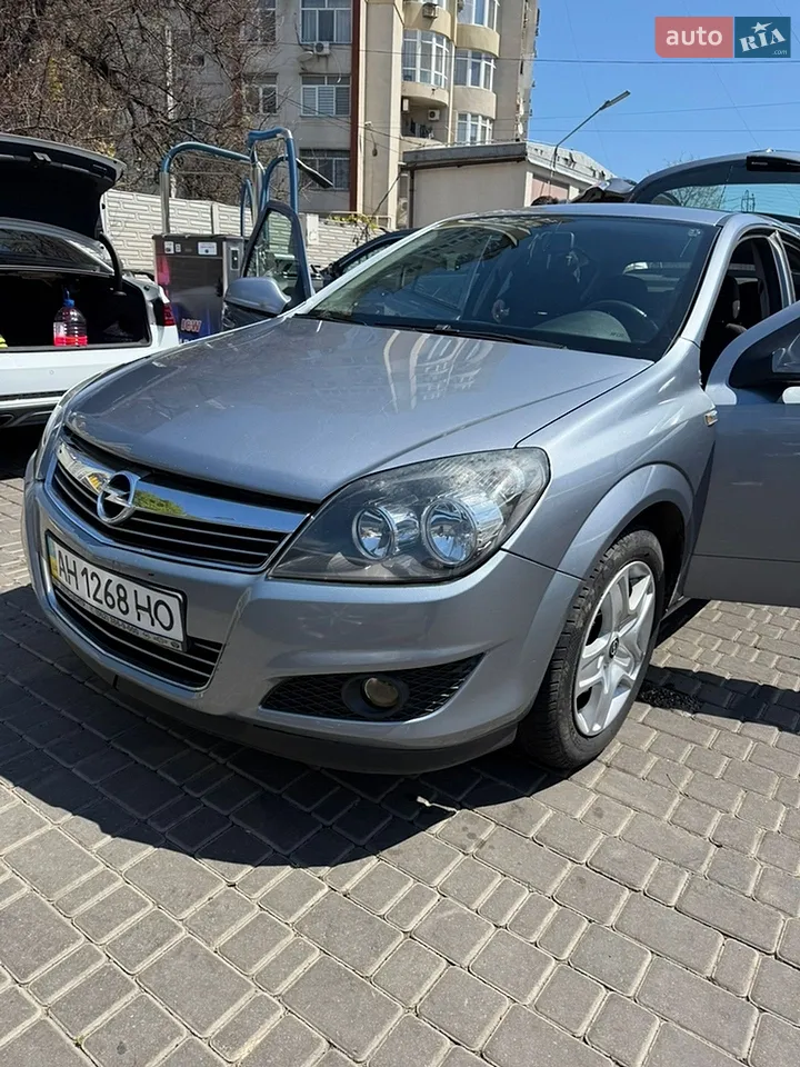2011 Opel Astra - мініатюра 9