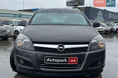 Универсал Opel Astra 2010 в Львове