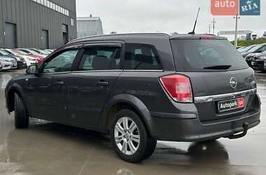 Универсал Opel Astra 2010 в Львове