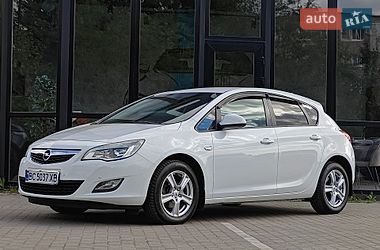 Хэтчбек Opel Astra 2010 в Львове