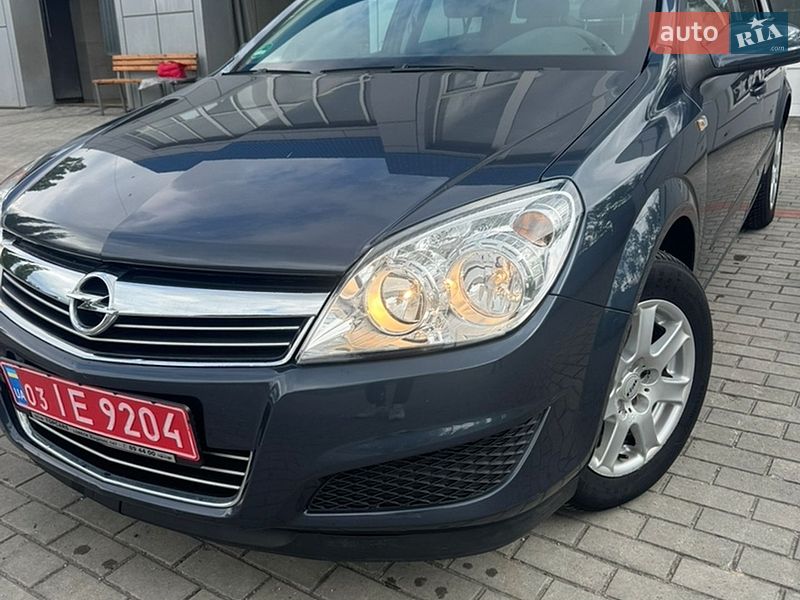Opel Astra 2008
