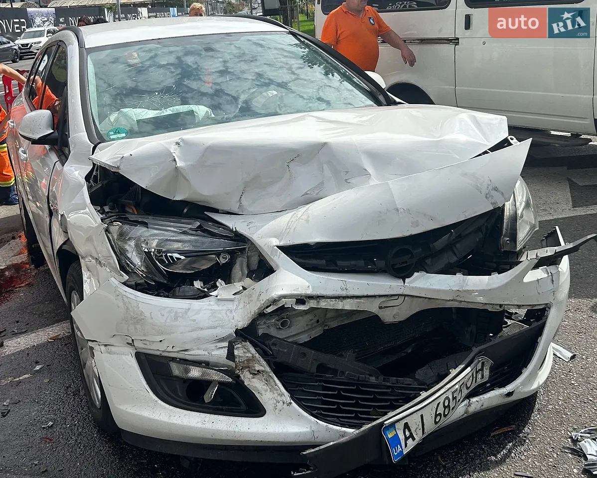 2013 Opel Astra - мініатюра 21
