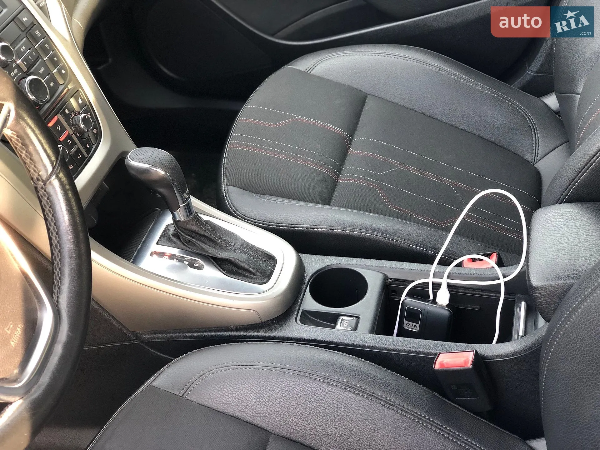 2012 Opel Astra - мініатюра 29